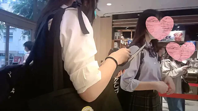 【2カメ！！】4k→FHD★9分37秒★顔出し★可愛すぎる制服女子達…～究極のフェチズム042～ [1.2GB]