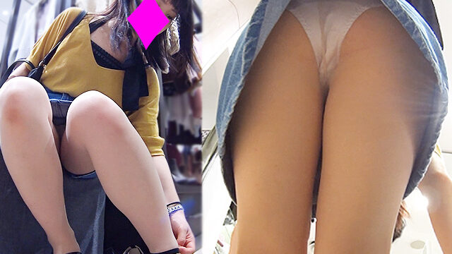 高画質パンチラ340　かわいいJDちゃんの靴選び前屈み