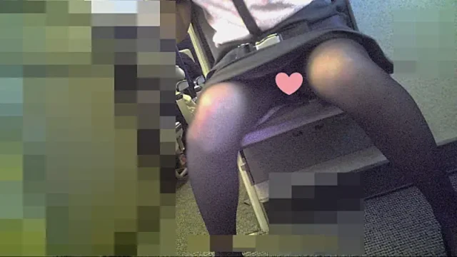 きゃめる１２２ 魅惑の世界へようこそ！ エクセレントな開脚で、夢見心地な世界です。 [166MB]