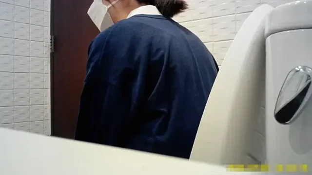 清楚系白ワンピの奥は密林でした…【突撃！隣の女子トイレ⑦】 [1.8GB]