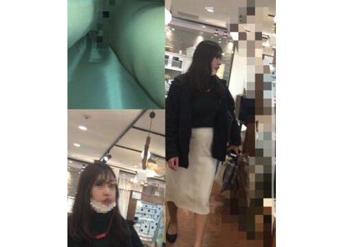 【スマホで逆さ撮り1】 ストッキング越しのパンツ 20代 膝下スカート 【素人盗撮】
