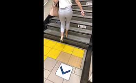 【2名・ハンパないお尻の輪郭】