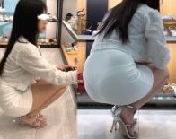 高画質 究極の透け透けタイト３！しゃがみ透けパン