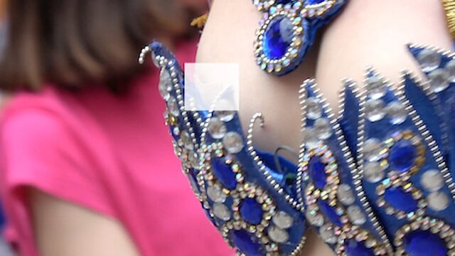 4K 現役美人JDサンバダンサー イベント中に衣装がずれて乳輪露出 [1.6GB]