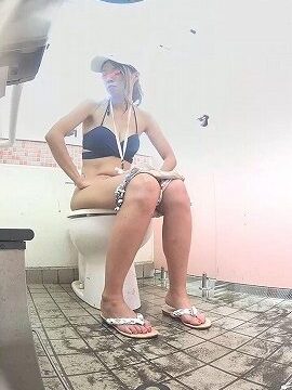 海の洋式トイレを撮ってみた！１１ギャル厳選浮きションギャル