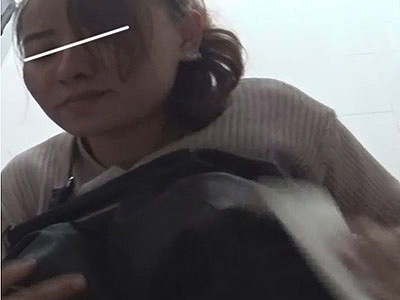 圧巻！　顔も具も丸見え洗面所　約50名登場【アジアの洗面所事情】