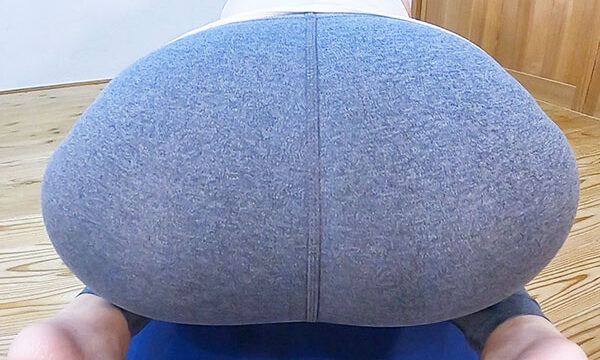 【ヨガ動画】レッスンもぎこちなく逆にそこが萌えるまだまだ経験不足のインストラクター