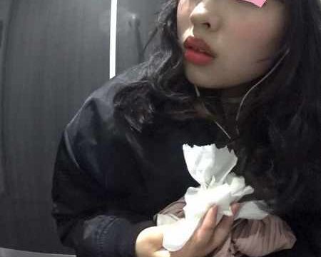 VIPな女子トイレ14ふわふわ系美女の極太