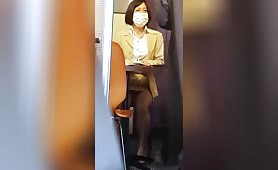 崖っぷちアラサーOLさん　パンチラ営業で最後の手段に打って出る　机下スマホ版