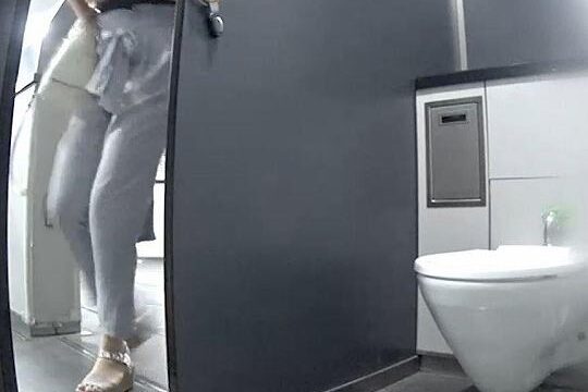 きれいな様式7また出た鼻ほじ娘と足ピンパイパン