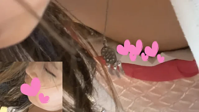 【谷間ざんまい】とあるベ●マサークルの風景{vol.18}2名!!巨乳・爆乳ママさん。 [246MB]