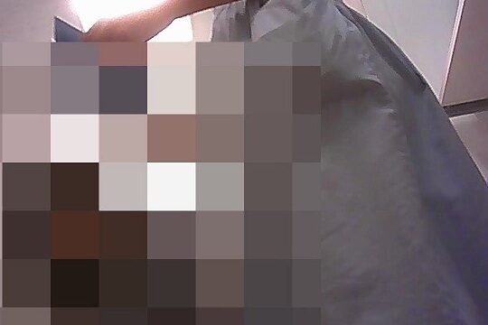 子供服売り場店員のスカートの中(Vol.1)
