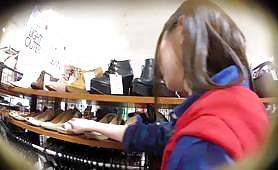 店員撮り140！　研修中の初々しい子の若さはじけるパンティ！