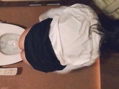 ご機嫌斜めの美人ちゃん 念入り鼻ほじりや生理、潔癖症など全8名【乱世厠神列伝】