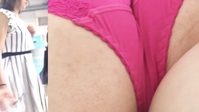 [★新作][★顔出し]パンチラ盗撮 OLさん ワインレッドなレース付きパンツが尻に食い込み