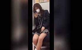 素人 064 現役ミニスカ制服女子高生 視姦　可愛いリボンがアクセントの子　その2