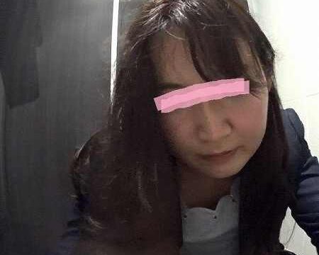 VIPな女子トイレ35下痢便をビュルビュル出すよ