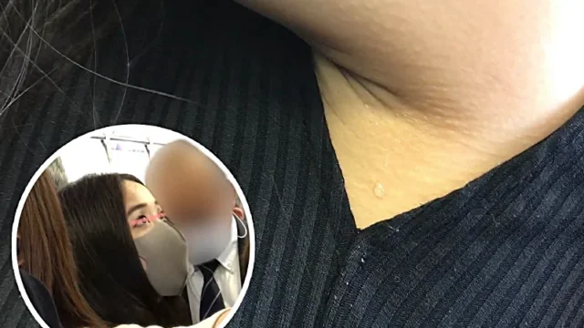垂れ落ちる腋汗 [2.4GB]