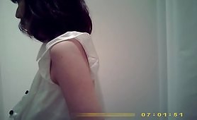 某店長流出！社長令嬢風！スーパーS級美女！清楚着替え第二弾！純白パンティ！１カメ！