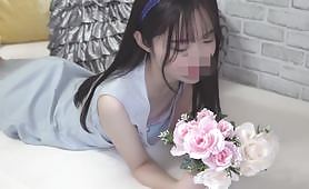 【スタジオ撮影現役アイドル流出】【しゃぶりたいビンビン勃起乳首＆芳しい美少女のおみ足】