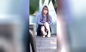 パンティをガン見してたら恥ずかしそうに見つめ返してくる件