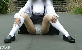 【ﾊﾟﾝﾁﾗ】炉利ぱんつ撮影(夏制服)吊りｽｶｰﾄ)