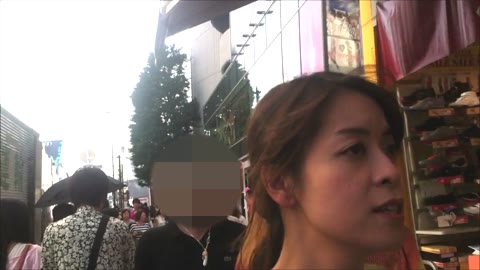 【顔出し】都会の美女のパンティ188