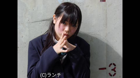 学校では優等生なのにスカートめくって大胆パンチラ撮影【制服女子】お外で撮影会【顔ボカシ無しVer.】