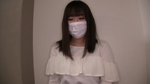 パンチラバイト エロい肉付きのマスクOL
