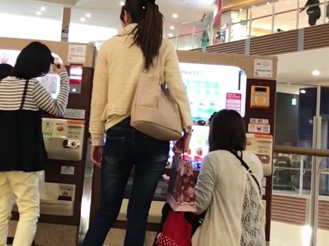 【1138】ああ令和…田中麗〇さんがいつの間にか40代…田中れ〇なさんもいつの間にか30代…ピチピチスキニージーンズ女子