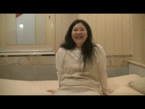 【№００２】３０代ぽっちゃり熟女とハメ撮り・無許可でゴム外して半中出し