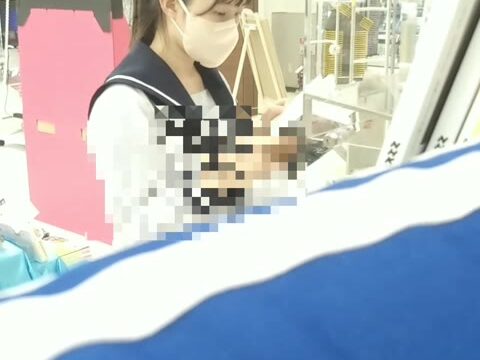 セーラー服童顔ポニテJK 食い込みP直下撮り ☆逆さ撮り