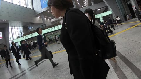 プレミアム　ロケパイ美女