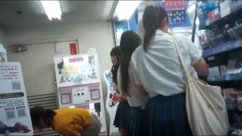 制服女子のパンチラ盗撮動画4動画連結HD版vol5