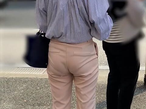 ピチピチピタパンヒップ209_極エロ！！さらに半端ない食い込みが眩しいバス待ちお姉様！！！