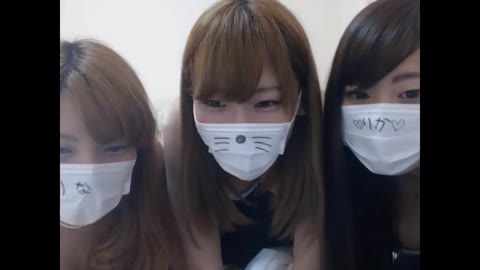 【素人】女子大生★美女３人は裸でお小遣い稼ぎま～す★36分
