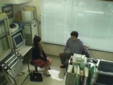 【隠し撮り】万引きした人妻に好き放題エロいことした店長の一部始終