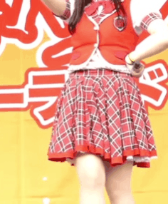 アイドル　見せパン履き忘れ