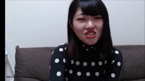 ゾゾスーツで巨乳透け胸チラ