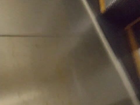 けしからん、エスカレーターで盗撮を警戒して最後尾に乗るような娘には悪戯part.69【PC用・縦動画】