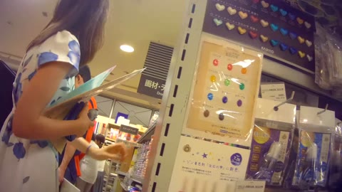 顔出し美人ハーフJD純白エロパンツ逆さ撮りバックレースに興奮！【動画】031