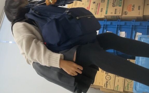 JKお宝＃６０　可愛いJKを粘着撮り