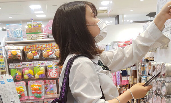制服スライフロサイ