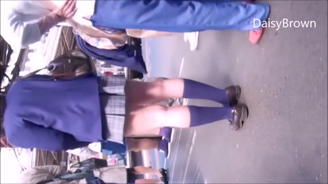 【クリスマス限定】朝の満員電車で可愛い学生風コスプレ女子をチカンして来ました(070+088)