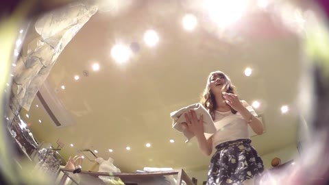 親切な美人店員さんをローアングルで Part.19