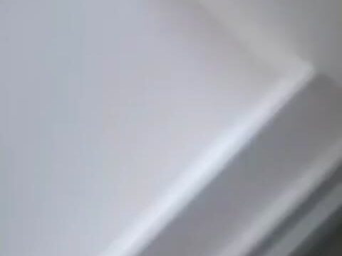 【ミクチャ】ママのベッドの上で脱ぎだすC