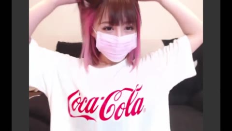 アイドルみたいに可愛い二重のお姉さんが下着姿でエロ配信！