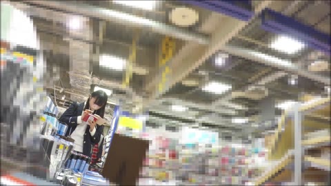 逆さ撮り平凡な雰囲気だけど可愛い【高画質パンチラ動画】202