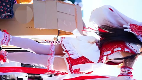コミックマーケット コスプレ 超美形レイヤーさんのセクシー★巫女コスプレ 純白パンチラ コミケ
