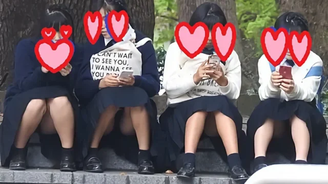 こんなのありえない!!見たことがない・・・(FHD)4人組のKちゃん!!大変です!!パンツが見えてますよ特別編16 [308MB]